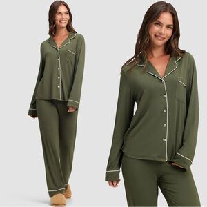 Cozy Earth Women's Bamboo Stretch-Knit Long Sleeve Pajama Set